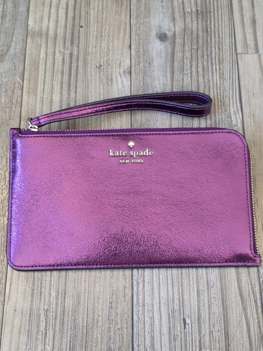 Kate Spade New York Lucy Metallic Medium L-Zip Wristlet